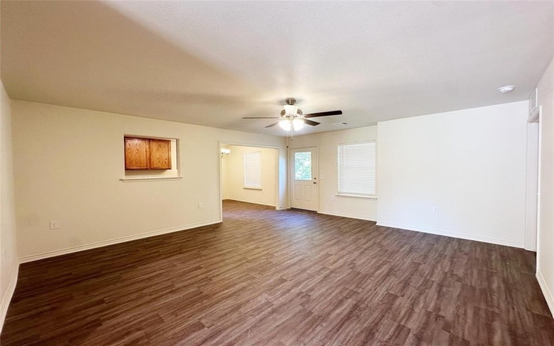 318 SW 14th, Mineral Wells, TX 76067, 3 Bedrooms Bedrooms, ,2 BathroomsBathrooms,Residential,For Sale,318 SW 14th,20939234