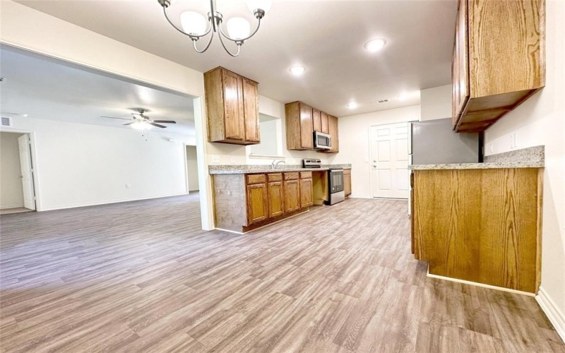318 SW 14th, Mineral Wells, TX 76067, 3 Bedrooms Bedrooms, ,2 BathroomsBathrooms,Residential,For Sale,318 SW 14th,20939234