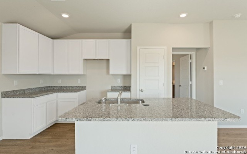 14706 Angie Alley, San Antonio, TX 78221, 3 Habitaciones Habitaciones , ,2 BañosBaños,Residential,En Venta,14706 Angie Alley,1843067