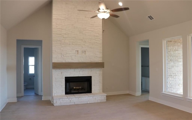 16813 Chapel Road, Lorena, TX 76655, 4 Habitaciones Habitaciones , ,3 BañosBaños,Residential,En Venta,16813 Chapel Road,226429