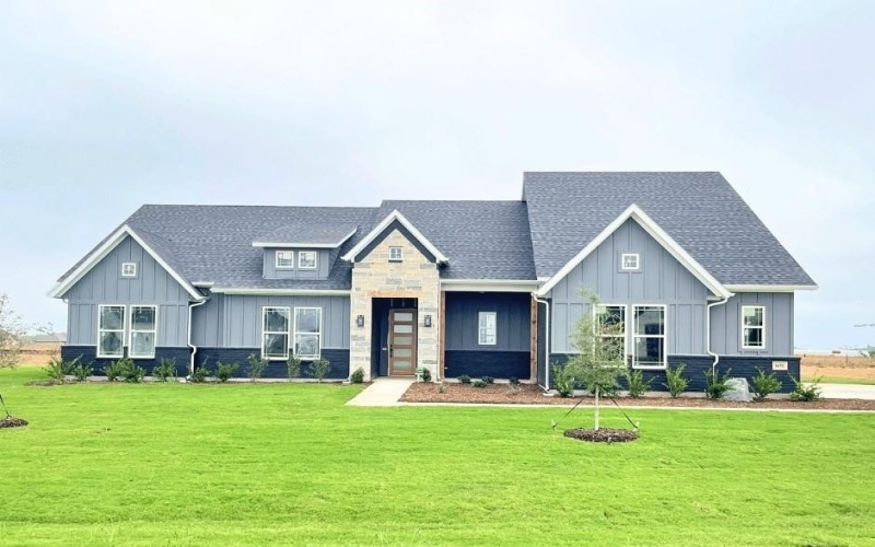 1651 Blackfoot Parkway, Waxahachie, TX 75165, 4 Bedrooms Bedrooms, ,2 BathroomsBathrooms,Residential,For Sale,1651 Blackfoot Parkway,20939509
