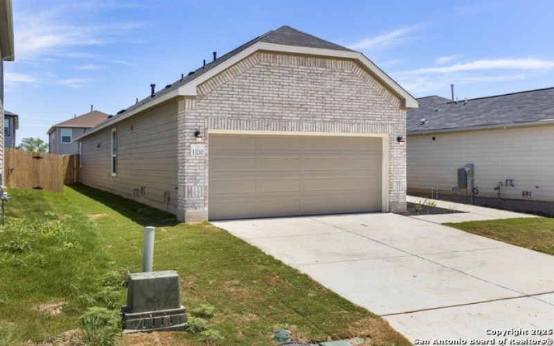 13210 CLUB HOUSE BLVD., San Antonio, TX 78221, 3 Habitaciones Habitaciones , ,2 BañosBaños,Residential,En Venta,13210 CLUB HOUSE BLVD.,1849360