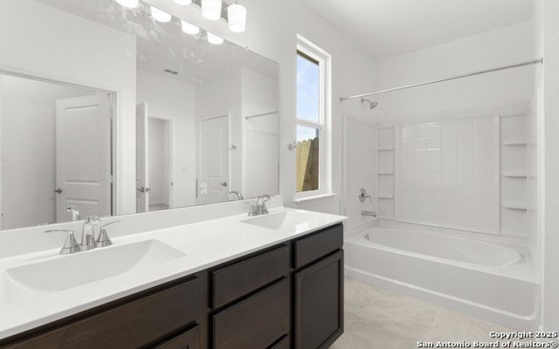 13210 CLUB HOUSE BLVD., San Antonio, TX 78221, 3 Habitaciones Habitaciones , ,2 BañosBaños,Residential,En Venta,13210 CLUB HOUSE BLVD.,1849360