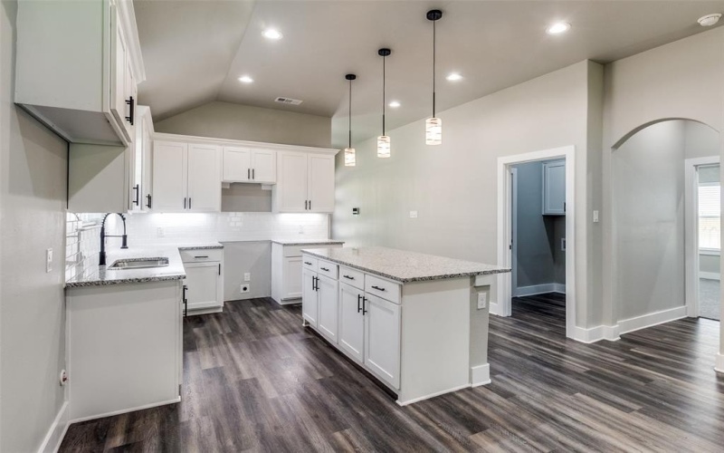 3235 Pine Street, Dallas, TX 75215, 4 Habitaciones Habitaciones , ,2 BañosBaños,Residential,En Venta,3235 Pine Street,20939735