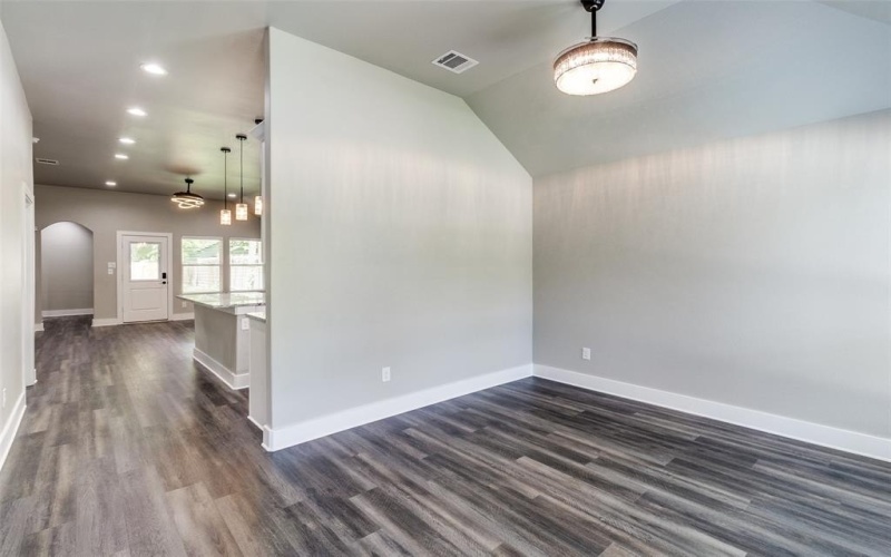 3235 Pine Street, Dallas, TX 75215, 4 Habitaciones Habitaciones , ,2 BañosBaños,Residential,En Venta,3235 Pine Street,20939735