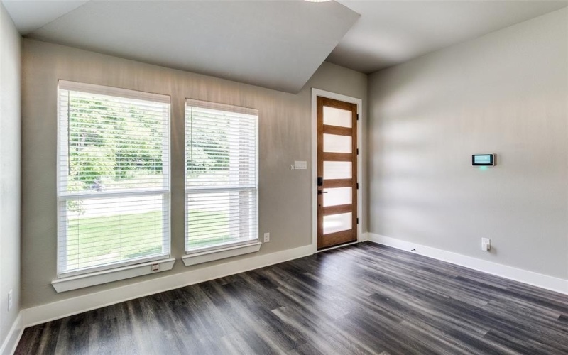 3235 Pine Street, Dallas, TX 75215, 4 Habitaciones Habitaciones , ,2 BañosBaños,Residential,En Venta,3235 Pine Street,20939735