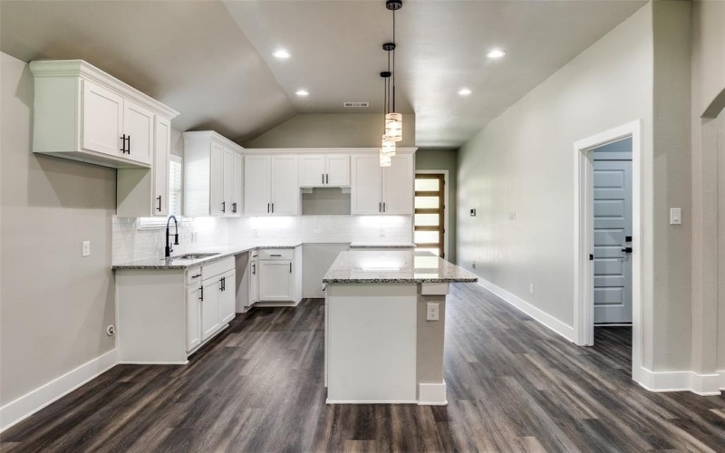 3235 Pine Street, Dallas, TX 75215, 4 Habitaciones Habitaciones , ,2 BañosBaños,Residential,En Venta,3235 Pine Street,20939735