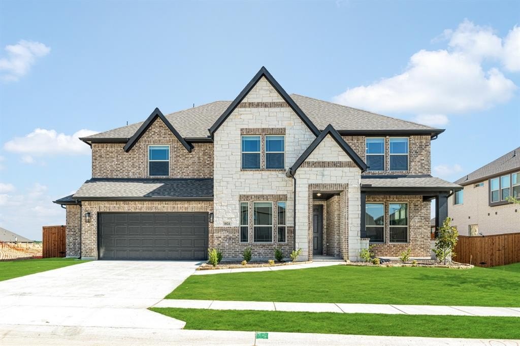 1024 Emerald Trace Drive, Justin, TX 76247, 5 Bedrooms Bedrooms, ,5 BathroomsBathrooms,Residential,For Sale,1024 Emerald Trace Drive,20939747