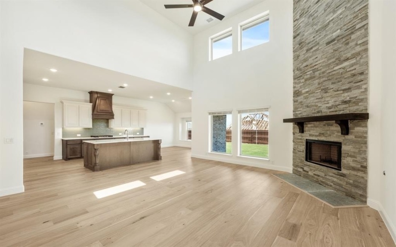 1024 Emerald Trace Drive, Justin, TX 76247, 5 Bedrooms Bedrooms, ,5 BathroomsBathrooms,Residential,For Sale,1024 Emerald Trace Drive,20939747