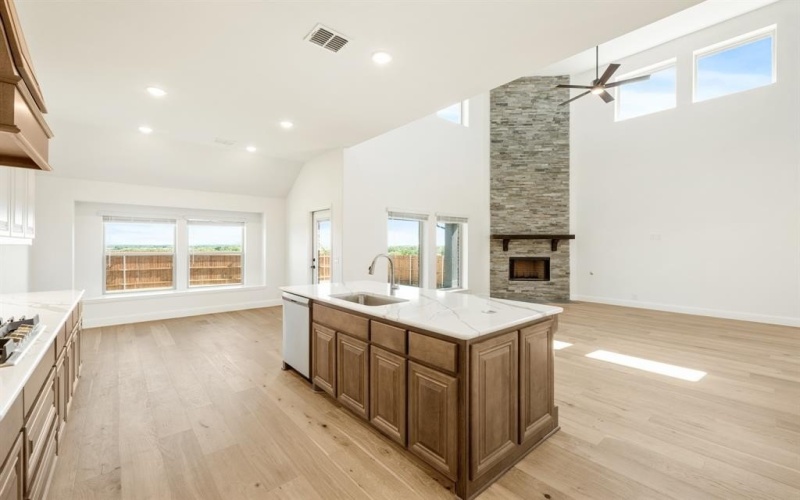 1024 Emerald Trace Drive, Justin, TX 76247, 5 Bedrooms Bedrooms, ,5 BathroomsBathrooms,Residential,For Sale,1024 Emerald Trace Drive,20939747