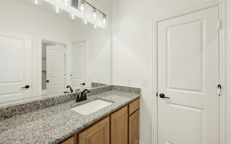 1024 Emerald Trace Drive, Justin, TX 76247, 5 Bedrooms Bedrooms, ,5 BathroomsBathrooms,Residential,For Sale,1024 Emerald Trace Drive,20939747