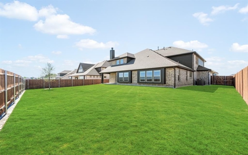 1024 Emerald Trace Drive, Justin, TX 76247, 5 Bedrooms Bedrooms, ,5 BathroomsBathrooms,Residential,For Sale,1024 Emerald Trace Drive,20939747
