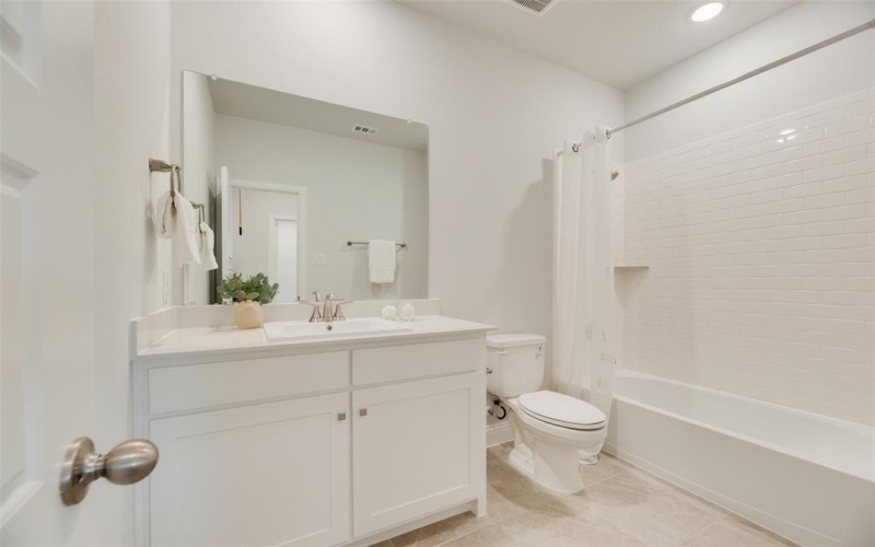 7112 Manhattan Drive, Rowlett, TX 75088, 4 Bedrooms Bedrooms, ,3 BathroomsBathrooms,Residential,For Sale,7112 Manhattan Drive,20939791