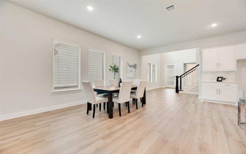 7112 Manhattan Drive, Rowlett, TX 75088, 4 Bedrooms Bedrooms, ,3 BathroomsBathrooms,Residential,For Sale,7112 Manhattan Drive,20939791