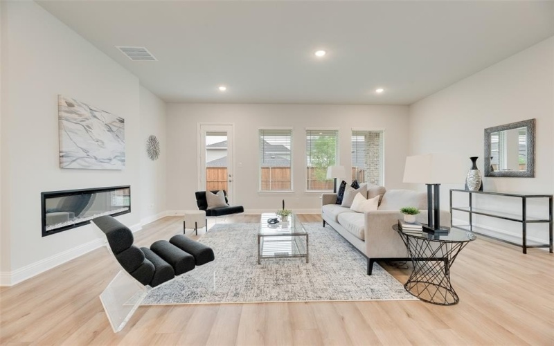 7112 Manhattan Drive, Rowlett, TX 75088, 4 Bedrooms Bedrooms, ,3 BathroomsBathrooms,Residential,For Sale,7112 Manhattan Drive,20939791