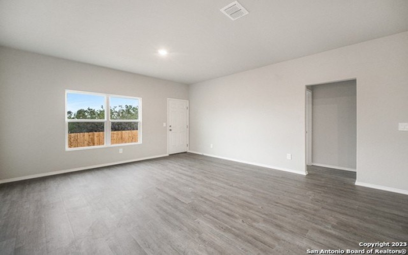 725 Canyon View, Seguin, TX 78155, 4 Bedrooms Bedrooms, ,2 BathroomsBathrooms,Residential,For Sale,725 Canyon View,1841657