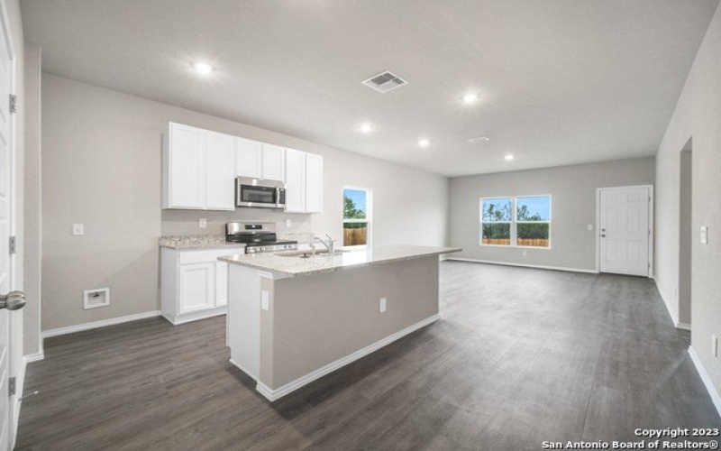 725 Canyon View, Seguin, TX 78155, 4 Bedrooms Bedrooms, ,2 BathroomsBathrooms,Residential,For Sale,725 Canyon View,1841657