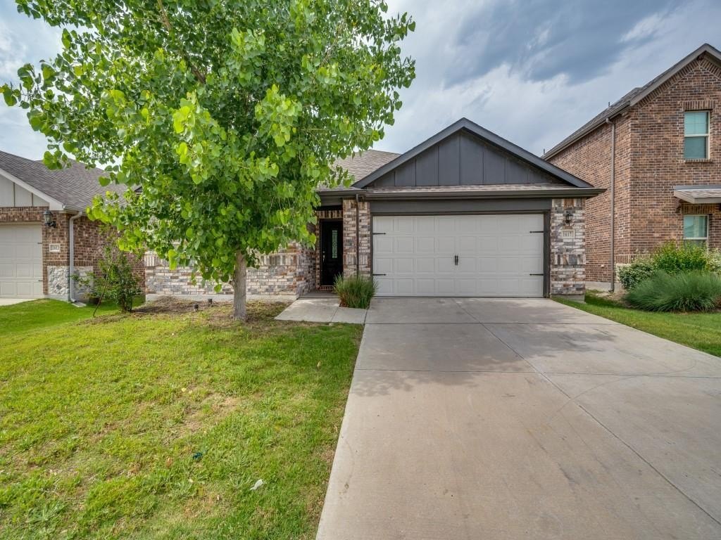 1617 Gold Mine Trail, Aubrey, TX 76227, 4 Habitaciones Habitaciones , ,3 BañosBaños,Residential,En Venta,1617 Gold Mine Trail,20939802