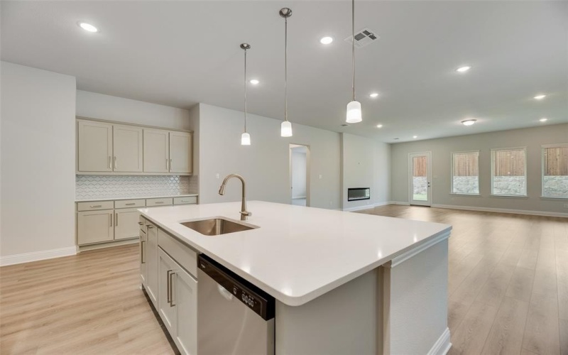 7113 El Matador Drive, Rowlett, TX 75088, 5 Bedrooms Bedrooms, ,5 BathroomsBathrooms,Residential,For Sale,7113 El Matador Drive,20939880