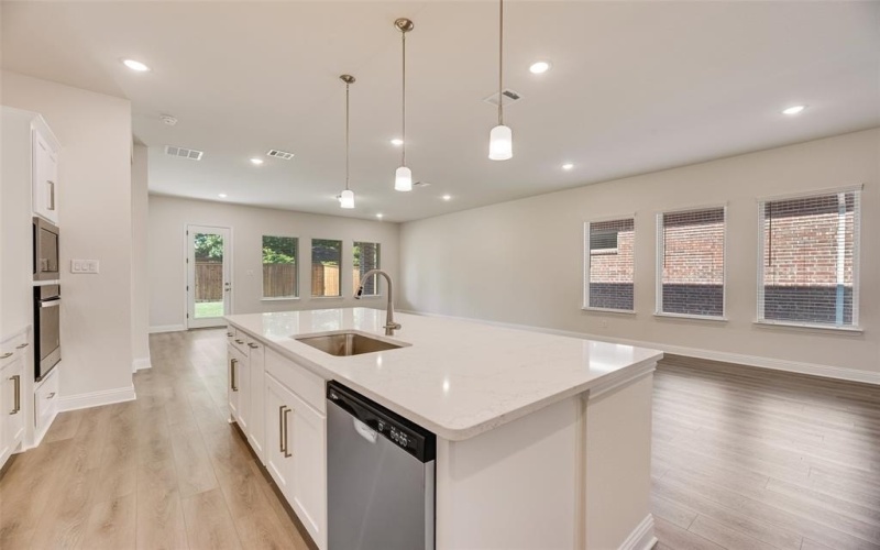 7107 Manhattan Drive, Rowlett, TX 75088, 5 Habitaciones Habitaciones , ,5 BañosBaños,Residential,En Venta,7107 Manhattan Drive,20939923