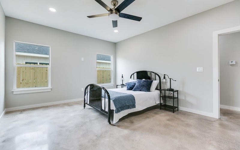 2118 Deaton St, San Angelo, TX 76903, 3 Bedrooms Bedrooms, ,2 BathroomsBathrooms,Residential,For Sale,2118 Deaton St,127472
