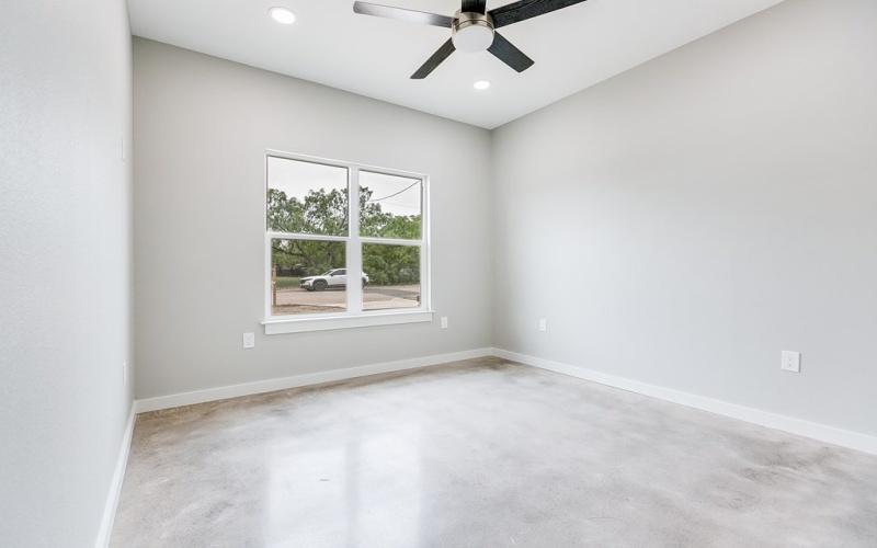 2118 Deaton St, San Angelo, TX 76903, 3 Bedrooms Bedrooms, ,2 BathroomsBathrooms,Residential,For Sale,2118 Deaton St,127472