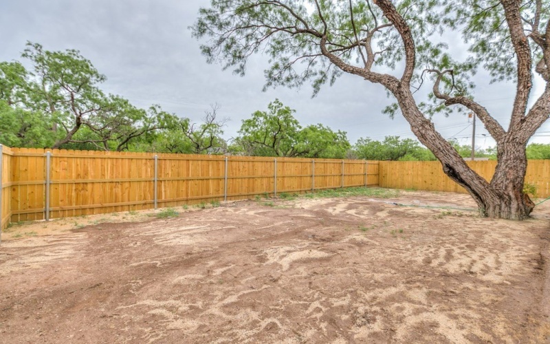 2118 Deaton St, San Angelo, TX 76903, 3 Bedrooms Bedrooms, ,2 BathroomsBathrooms,Residential,For Sale,2118 Deaton St,127472