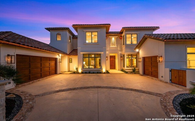 24627 Cliff Line, San Antonio, TX 78257, 4 Bedrooms Bedrooms, ,5 BathroomsBathrooms,Residential,For Sale,24627 Cliff Line,1834818