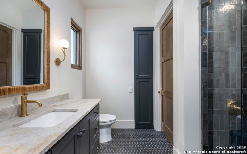 24627 Cliff Line, San Antonio, TX 78257, 4 Bedrooms Bedrooms, ,5 BathroomsBathrooms,Residential,For Sale,24627 Cliff Line,1834818