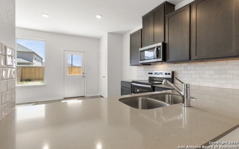 13215 Club House Blvd, San Antonio, TX 78221, 3 Habitaciones Habitaciones , ,2 BañosBaños,Residential,En Venta,13215 Club House Blvd,1843728