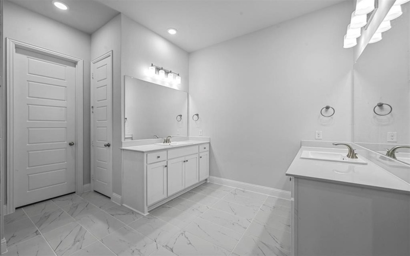 2210 Balboa Drive, Rowlett, TX 75088, 5 Bedrooms Bedrooms, ,5 BathroomsBathrooms,Residential Lease,For Rent,2210 Balboa Drive,20937007