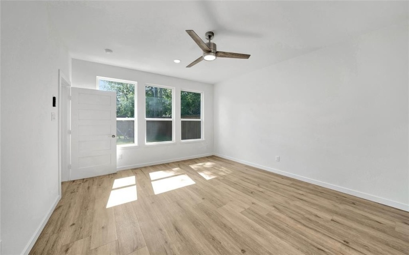 220 E Park Street, Little Elm, TX 75068, 4 Bedrooms Bedrooms, ,3 BathroomsBathrooms,Residential,For Sale,220 E Park Street,20937394