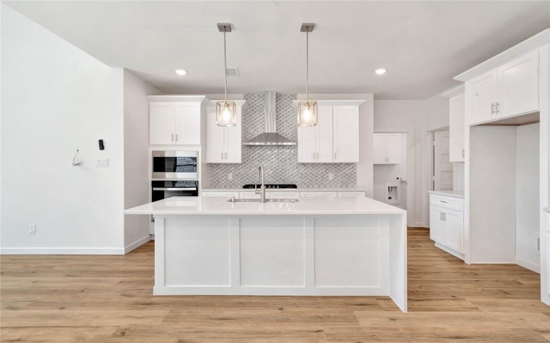 220 E Park Street, Little Elm, TX 75068, 4 Bedrooms Bedrooms, ,3 BathroomsBathrooms,Residential,For Sale,220 E Park Street,20937394