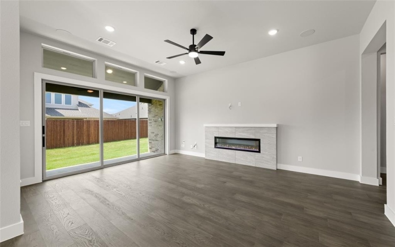 329 Lovett Lane, Burleson, TX 76028, 4 Bedrooms Bedrooms, ,3 BathroomsBathrooms,Residential,For Sale,329 Lovett Lane,20937223