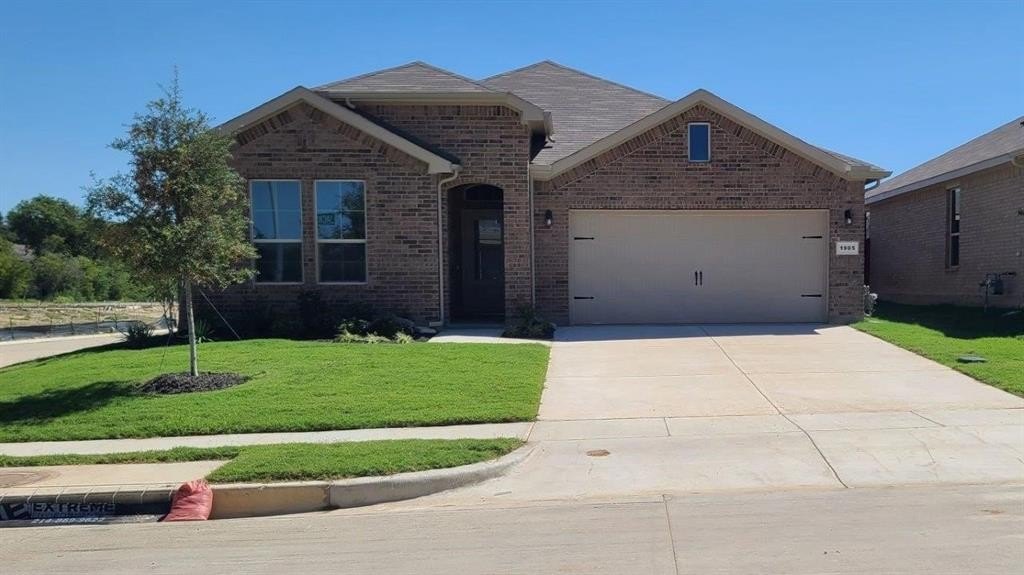 1905 JACKSON Street, Cleburne, TX 76033, 5 Bedrooms Bedrooms, ,3 BathroomsBathrooms,Residential,For Sale,1905 JACKSON Street,20937592