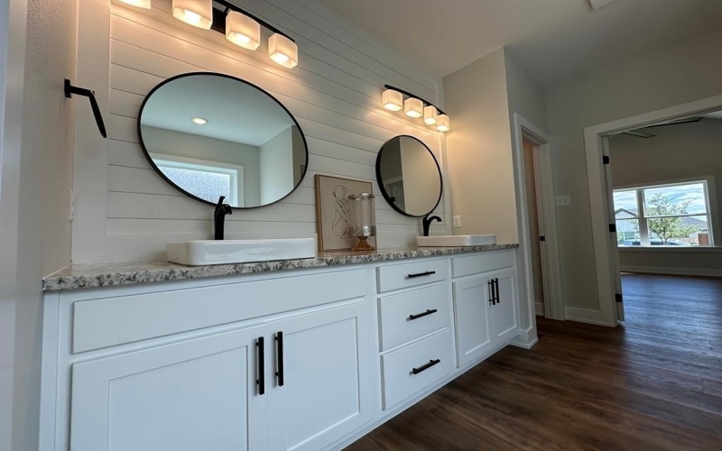 3611 Clearview Dr, San Angelo, TX 76904, 4 Bedrooms Bedrooms, ,3 BathroomsBathrooms,Residential,For Sale,3611 Clearview Dr,127424