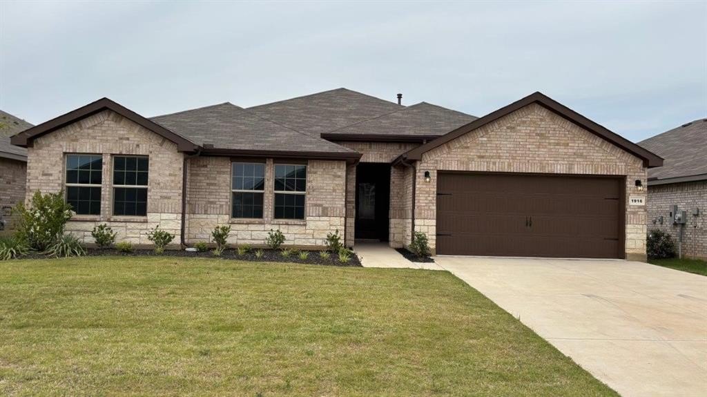 1916 COOKES Lane, Cleburne, TX 76033, 4 Habitaciones Habitaciones , ,2 BañosBaños,Residential,En Venta,1916 COOKES Lane,20937760
