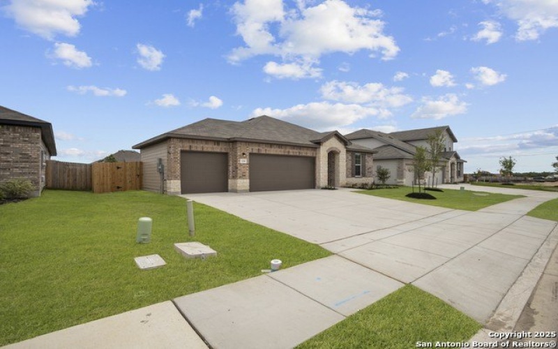 139 Red Deer Place, Cibolo, TX 78108, 3 Bedrooms Bedrooms, ,2 BathroomsBathrooms,Residential,For Sale,139 Red Deer Place,1858280