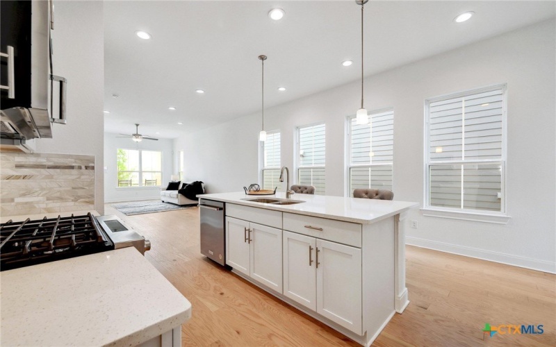 619 Dorfstrasse, New Braunfels, TX 78130, 3 Habitaciones Habitaciones , ,2 BañosBaños,Residential,En Venta,619 Dorfstrasse,560876