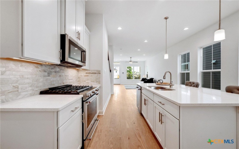 619 Dorfstrasse, New Braunfels, TX 78130, 3 Habitaciones Habitaciones , ,2 BañosBaños,Residential,En Venta,619 Dorfstrasse,560876