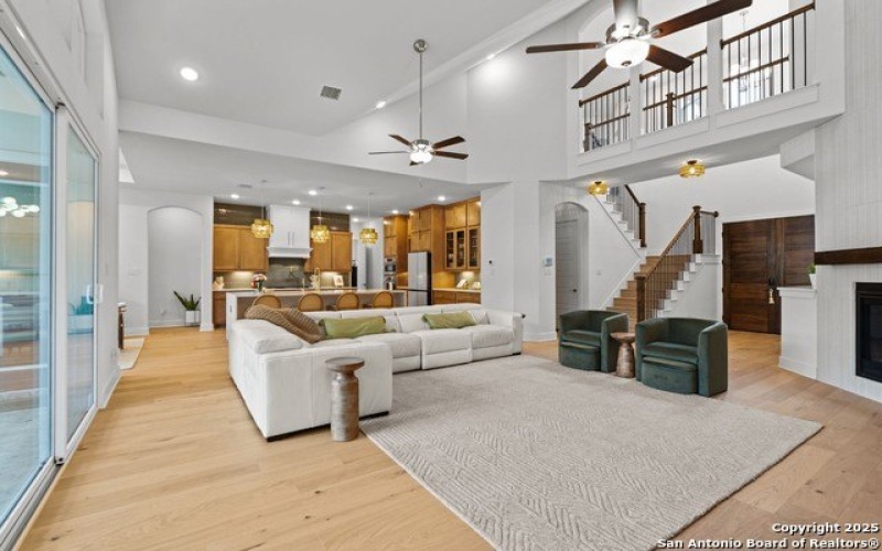 4003 Wood Creek, San Antonio, TX 78257, 5 Habitaciones Habitaciones , ,6 BañosBaños,Residential,En Venta,4003 Wood Creek,1866672