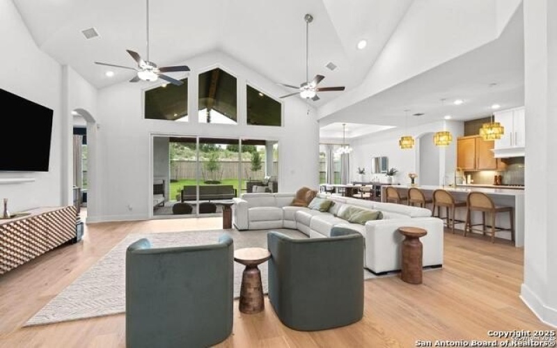 4003 Wood Creek, San Antonio, TX 78257, 5 Habitaciones Habitaciones , ,6 BañosBaños,Residential,En Venta,4003 Wood Creek,1866672