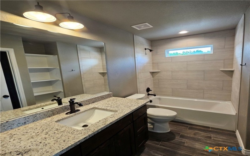 1746 Blueridge Drive, Canyon Lake, TX 78133, 3 Bedrooms Bedrooms, ,2 BathroomsBathrooms,Residential,For Sale,1746 Blueridge Drive,549553