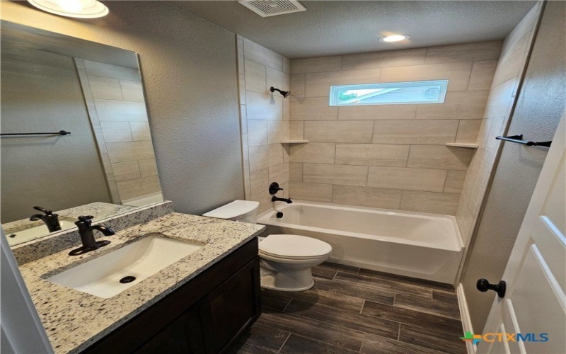 1746 Blueridge Drive, Canyon Lake, TX 78133, 3 Bedrooms Bedrooms, ,2 BathroomsBathrooms,Residential,For Sale,1746 Blueridge Drive,549553
