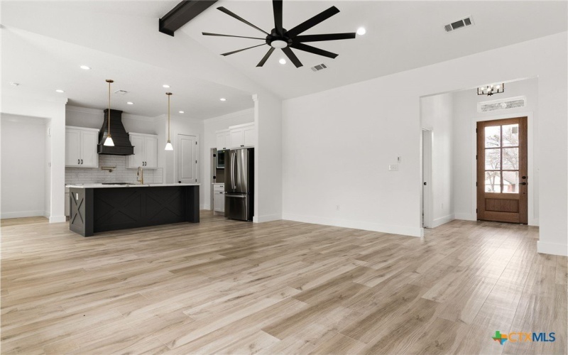 6 E Pima Lane, Belton, TX 76513, 4 Bedrooms Bedrooms, ,2 BathroomsBathrooms,Residential,For Sale,6 E Pima Lane,561832