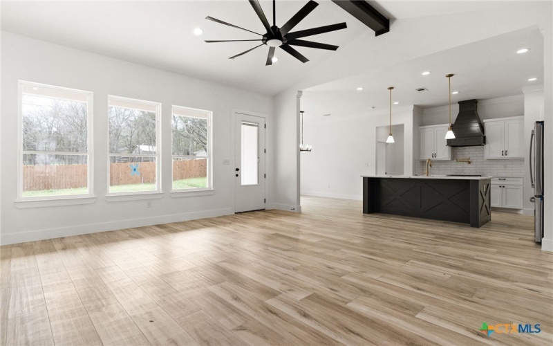 6 E Pima Lane, Belton, TX 76513, 4 Bedrooms Bedrooms, ,2 BathroomsBathrooms,Residential,For Sale,6 E Pima Lane,561832