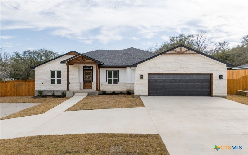 6 E Pima Lane, Belton, TX 76513, 4 Bedrooms Bedrooms, ,2 BathroomsBathrooms,Residential,For Sale,6 E Pima Lane,561832