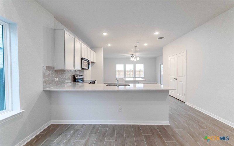 1205 Agnus Grove, Seguin, TX 78155, 4 Habitaciones Habitaciones , ,2 BañosBaños,Residential,En Venta,1205 Agnus Grove,563668