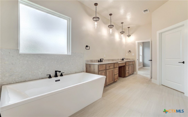 6919 Cherry Laurel, Salado, TX 76571, 4 Bedrooms Bedrooms, ,5 BathroomsBathrooms,Residential,For Sale,6919 Cherry Laurel,578642