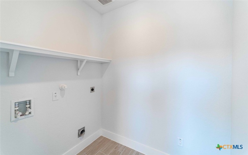 513 Lina Way, Seguin, TX 78155, 3 Bedrooms Bedrooms, ,2 BathroomsBathrooms,Residential,For Sale,513 Lina Way,556177